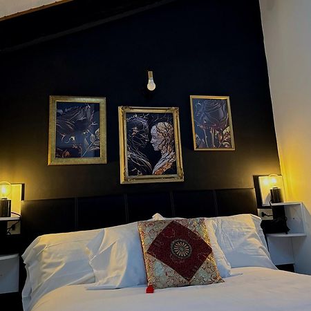 Hosting Dreams Attics - Duomo Apartment Milano Exterior foto
