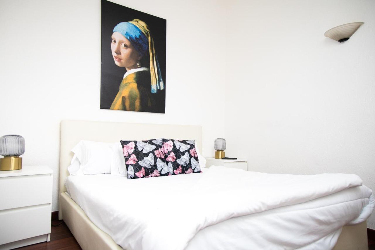 Hosting Dreams Attics - Duomo Apartment Milano Exterior foto