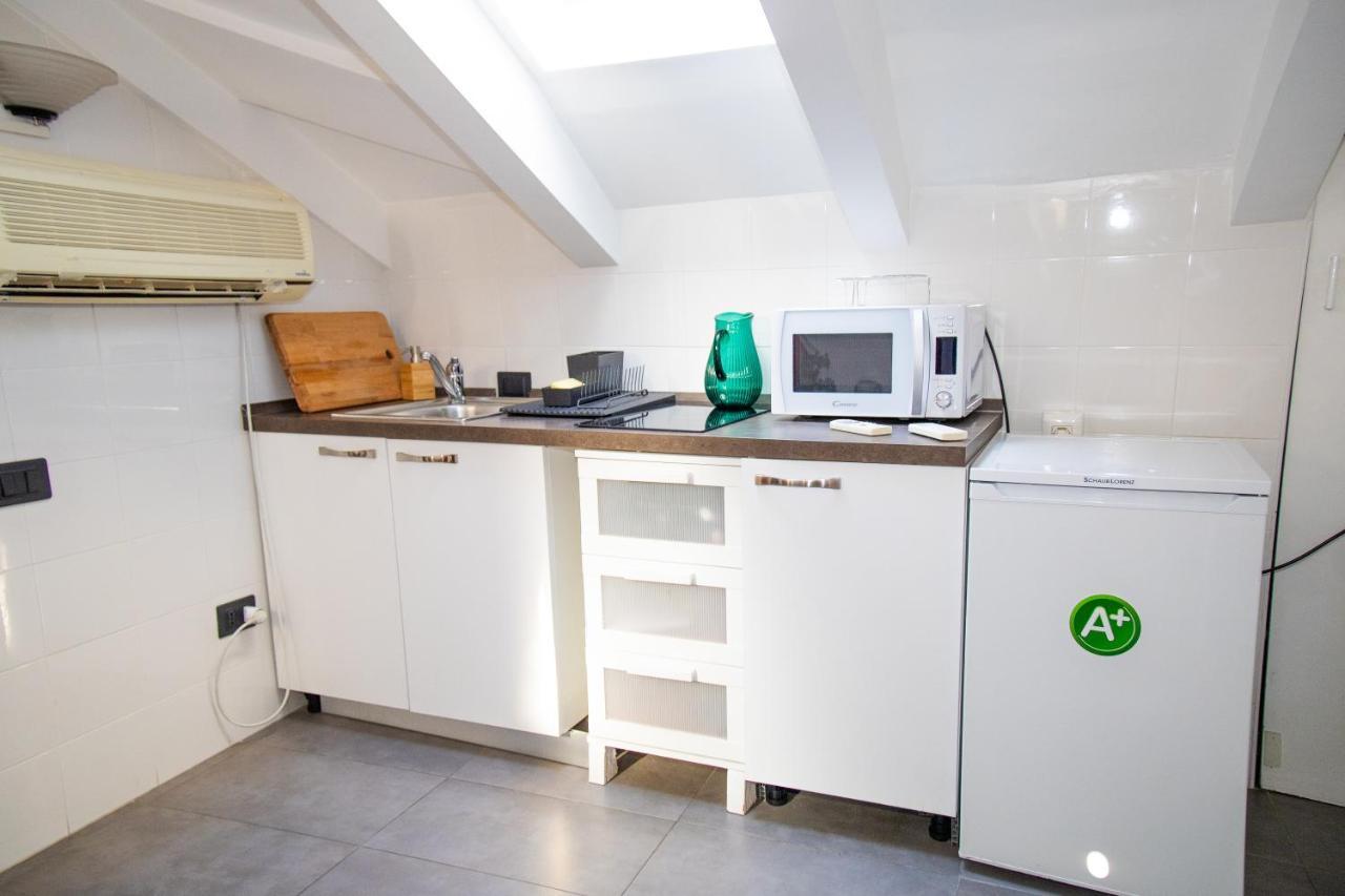 Hosting Dreams Attics - Duomo Apartment Milano Exterior foto