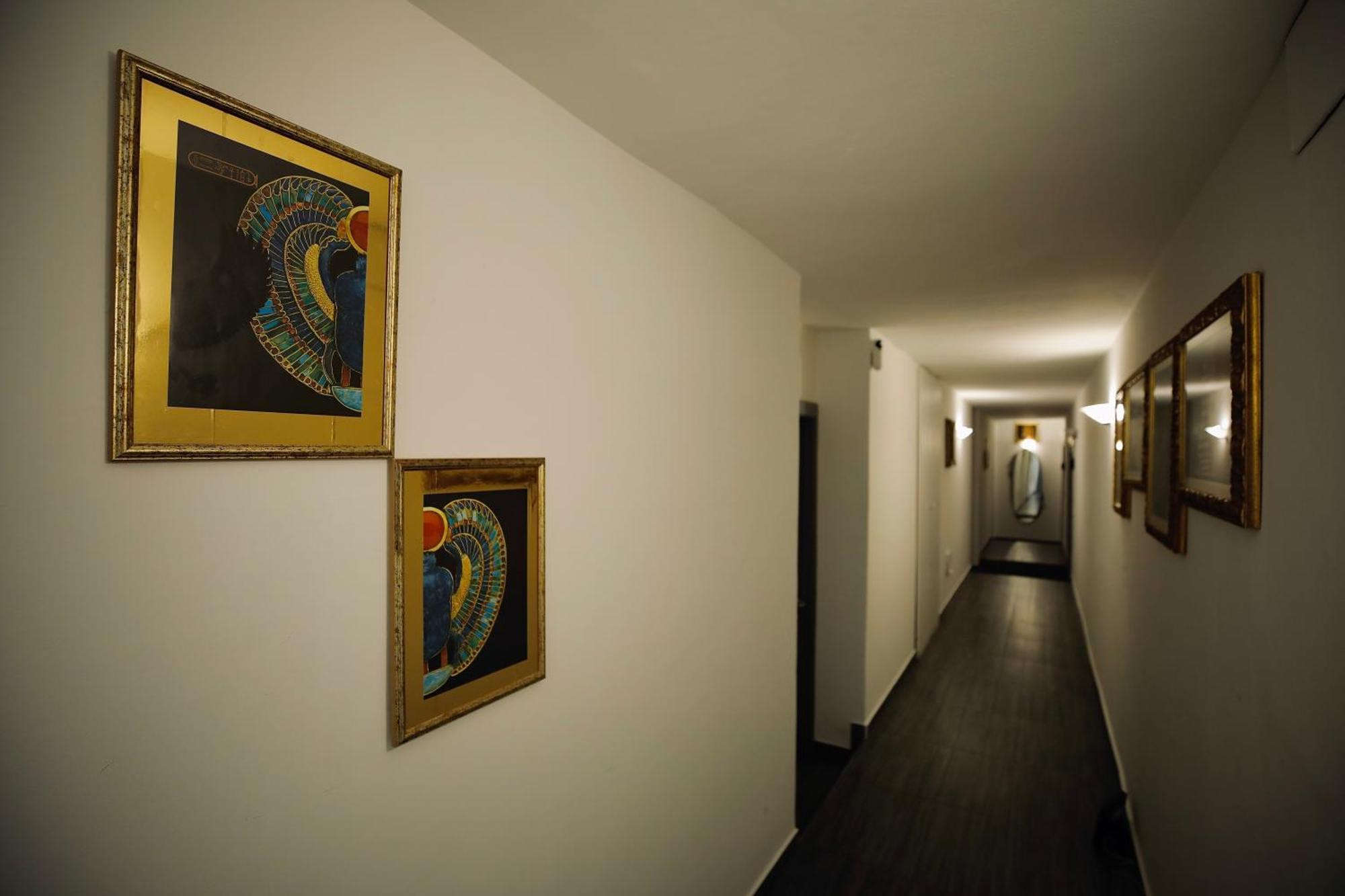 Hosting Dreams Attics - Duomo Apartment Milano Exterior foto