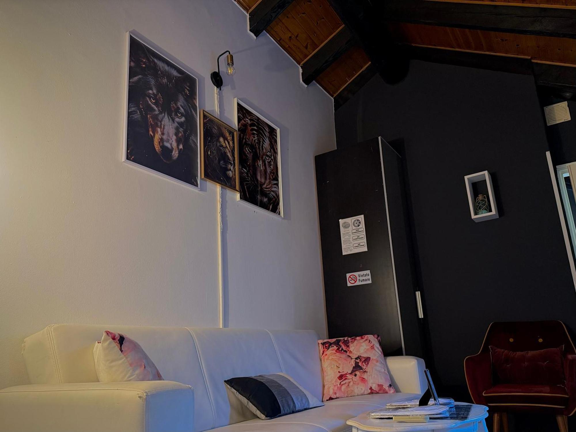 Hosting Dreams Attics - Duomo Apartment Milano Exterior foto