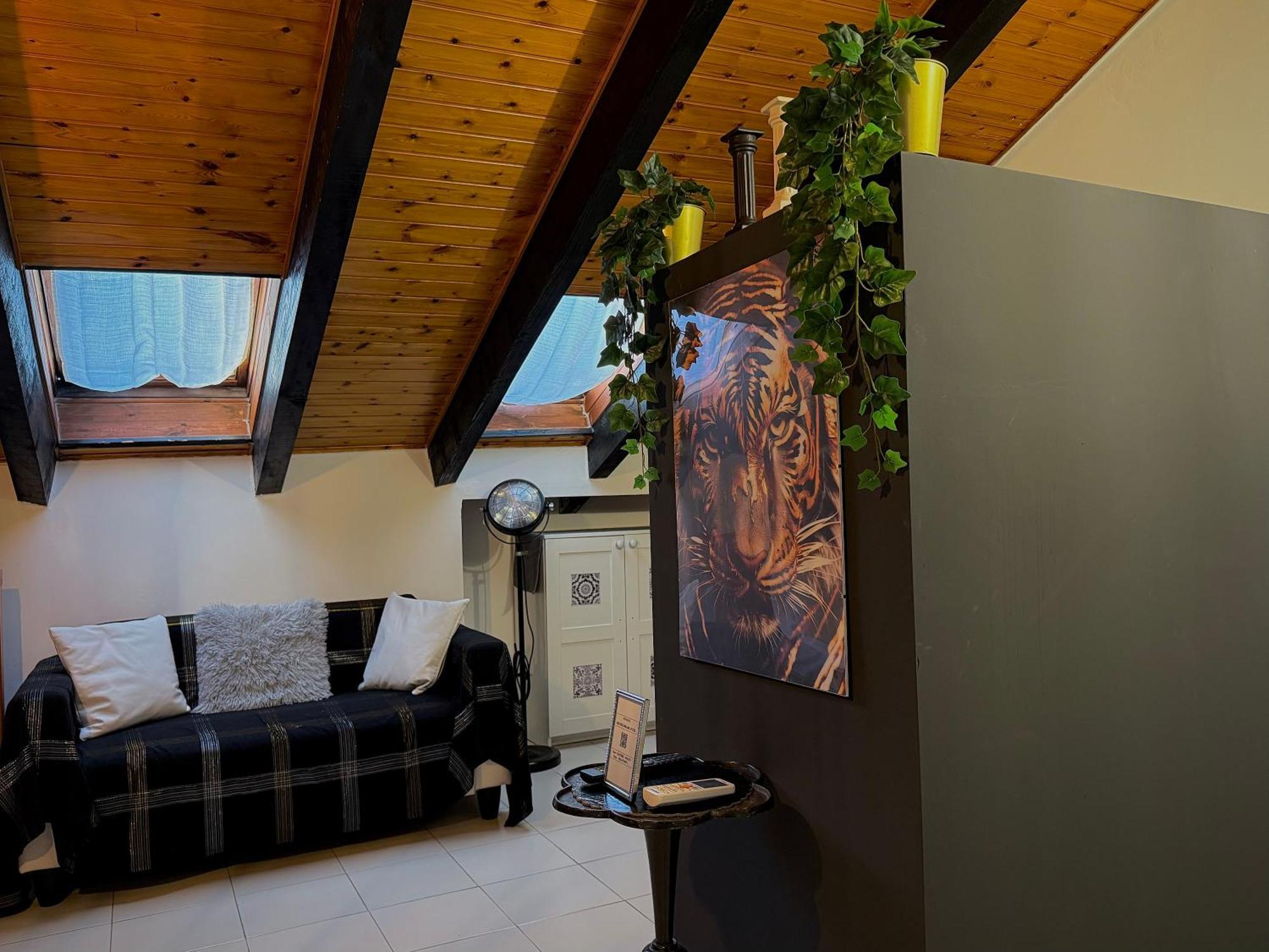 Hosting Dreams Attics - Duomo Apartment Milano Exterior foto